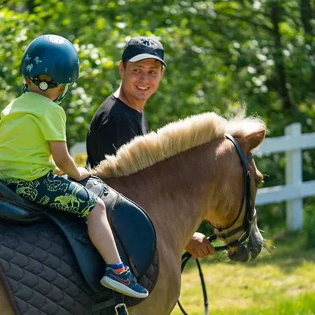 Gaja Horses, Nature Spa, Sea&lake Apartament Sarbsk